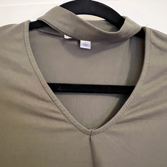 Forest green short sleeve body suit - Never Worn - Size Small - Picture 3 of 4